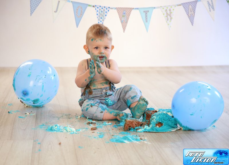Smash the Cake